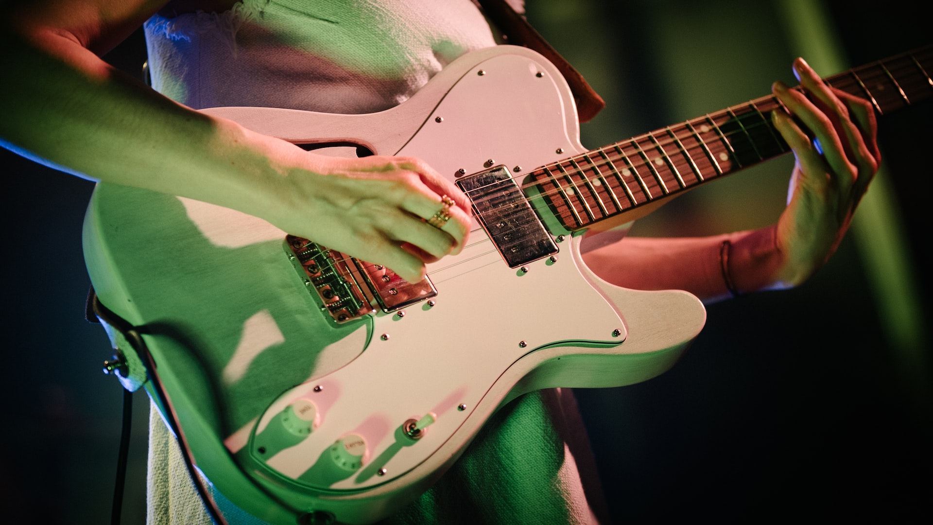 The Beauty of Power Chords - Green Hills Guitar Studio