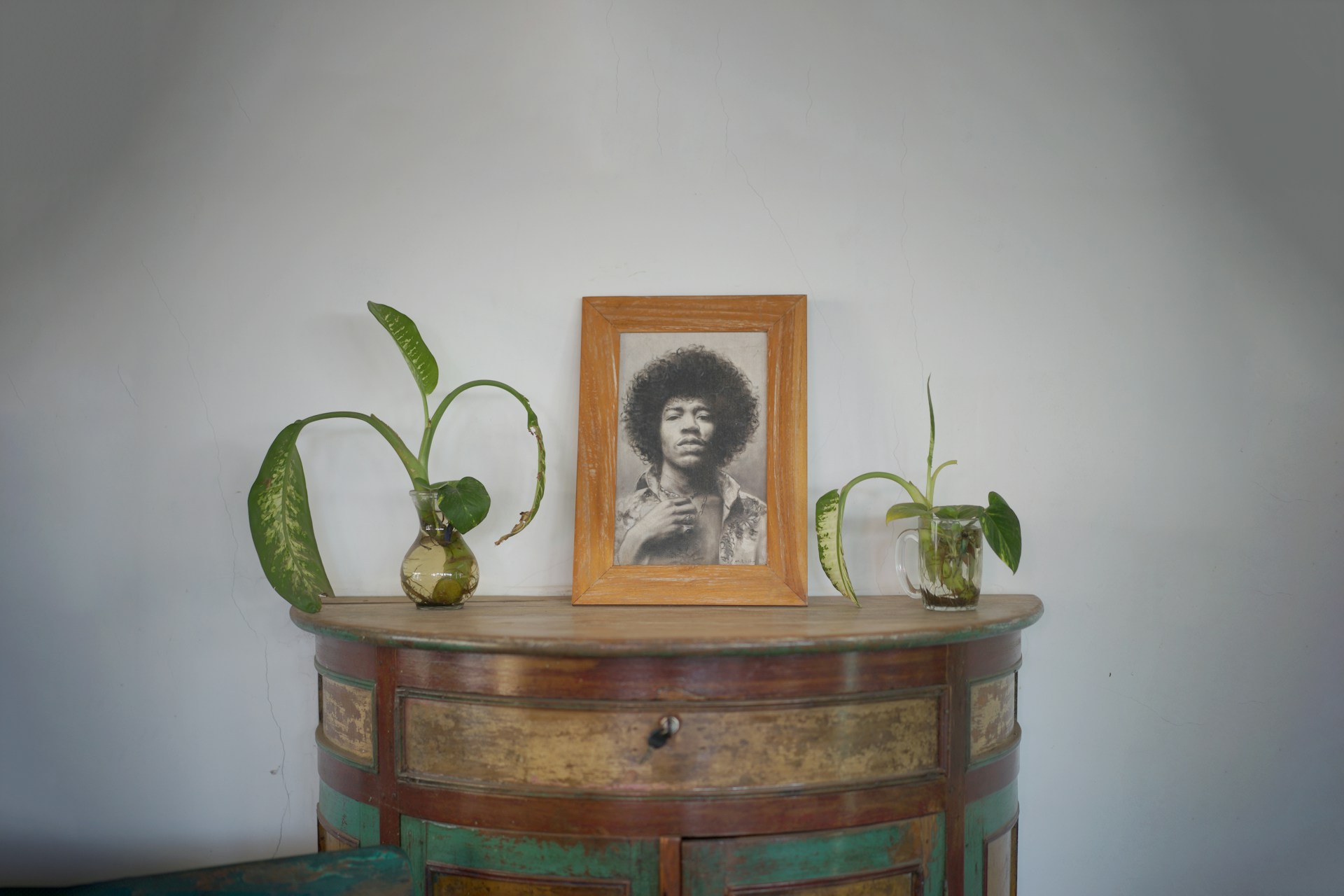 The Lasting Power of the Jimi Hendrix Guitar Style - Green Hills Guitar Studio