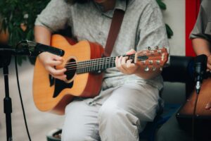 Creative Songwriting on Guitar: 16 Practical Tips - Green Hills Guitar Studio